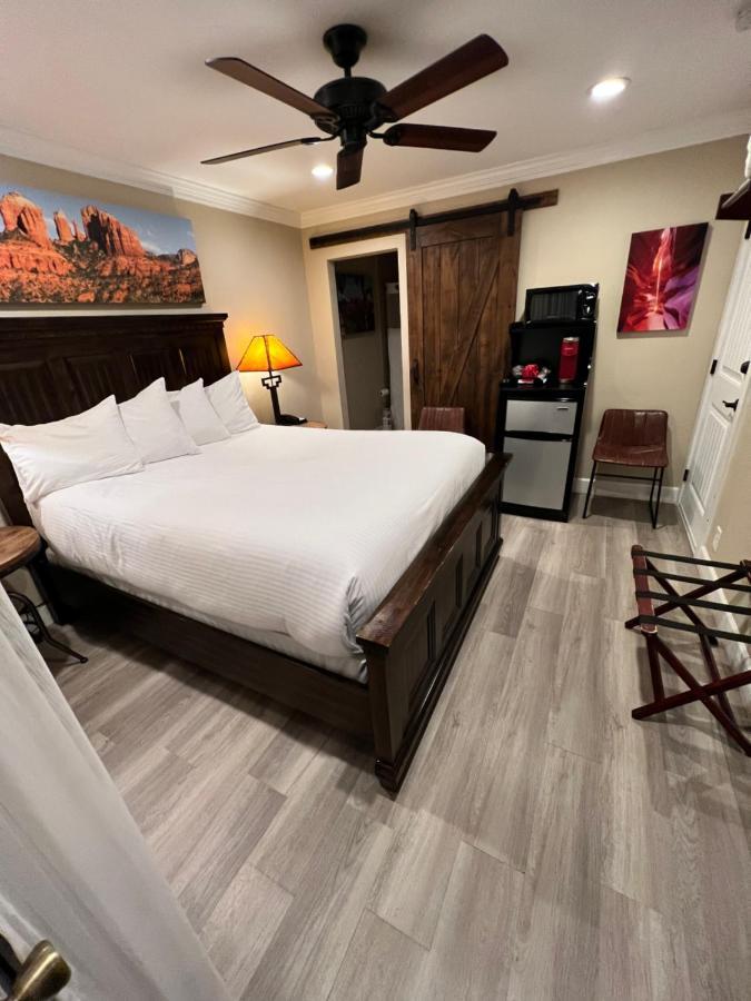 Lantern Light Inn - Romantic Getaway (Adults Only) Sedona Exterior photo